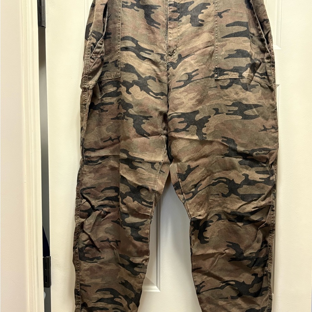 Sanctuary Linen Camouflage Straight Leg Pants